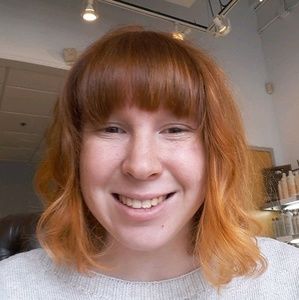 Meet your Posher, Hayley